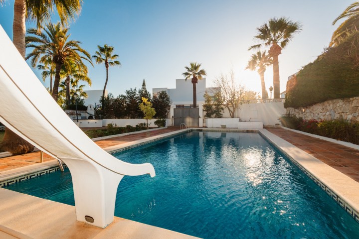 4 Bedroom Villa in Las Chapas