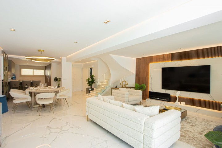 4 Bedroom Townhouse in The Golden Mile