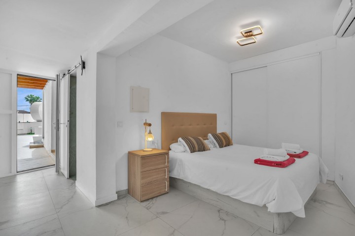 6 Bedroom Villa in Nueva Andalucía