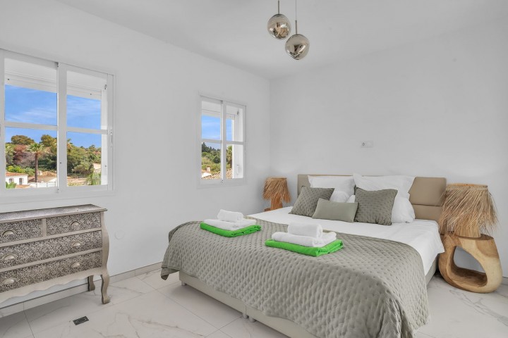 6 Bedroom Villa in Nueva Andalucía