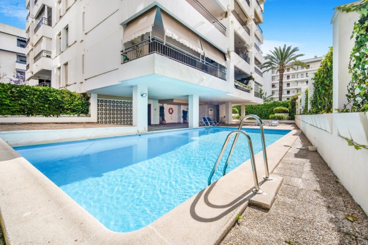Ático con 2 Dormitorios  en Marbella