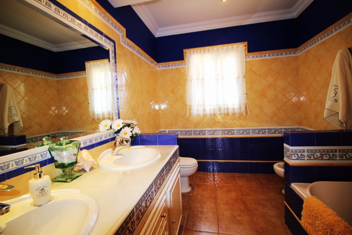 4 Bedroom Villa in San Pedro de Alcántara