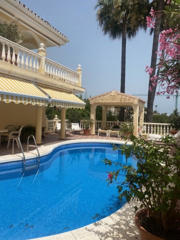4 Bedroom Villa in Elviria