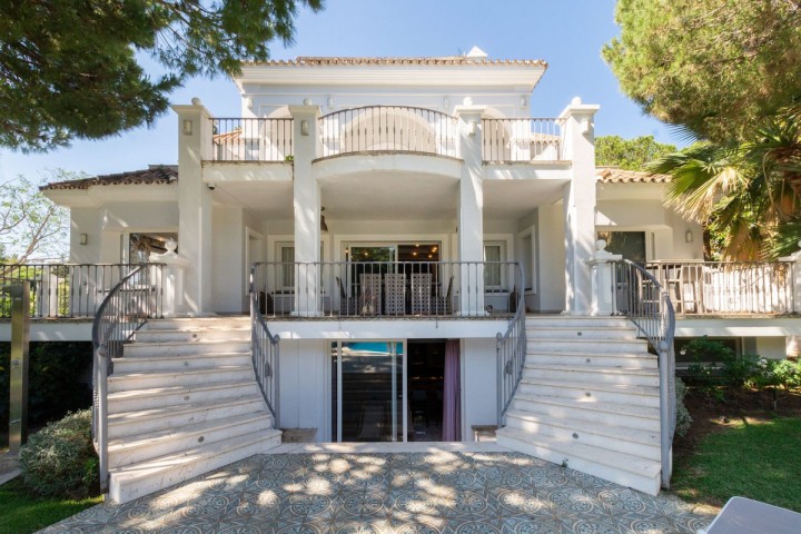 6 Bedroom Villa in Hacienda Las Chapas