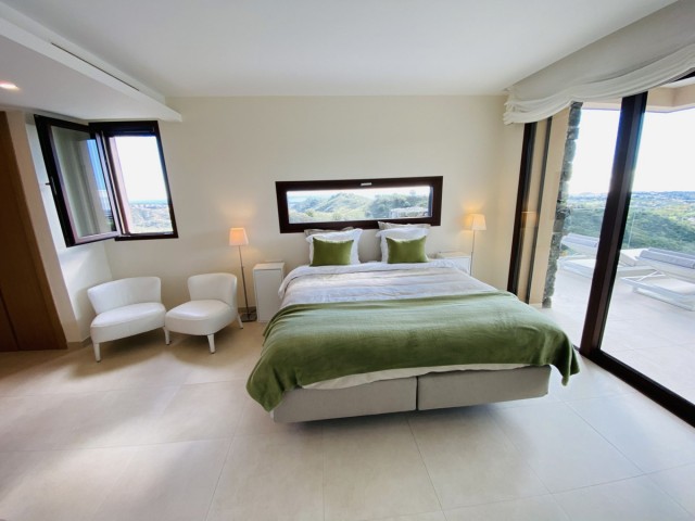 3 Bedroom Apartment in Benahavís