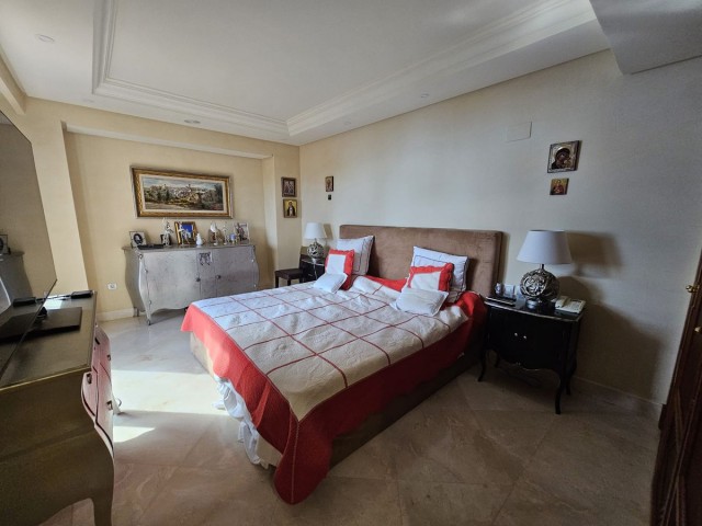 3 Bedroom Apartment in Estepona