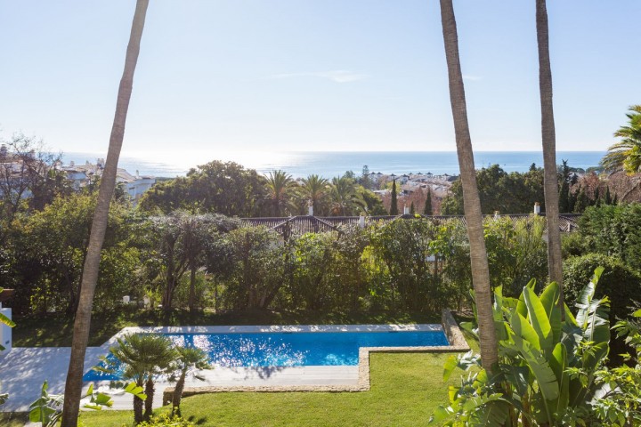 6 Bedroom Villa in The Golden Mile