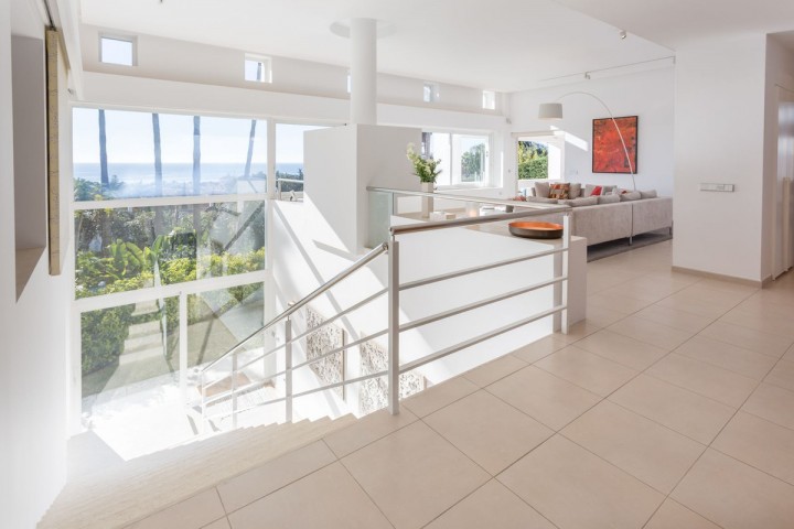 6 Bedroom Villa in The Golden Mile