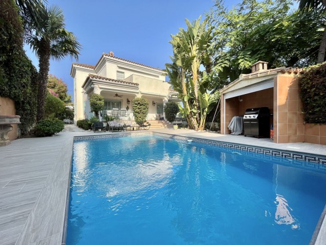 4 Bedroom Villa in San Pedro de Alcántara