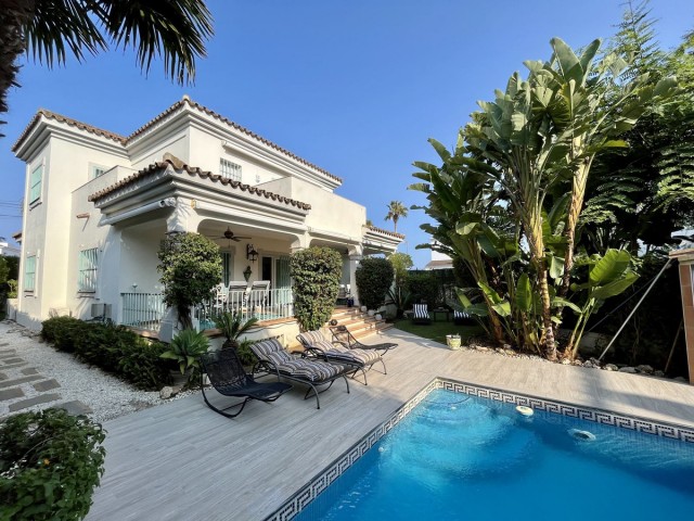 4 Bedroom Villa in San Pedro de Alcántara