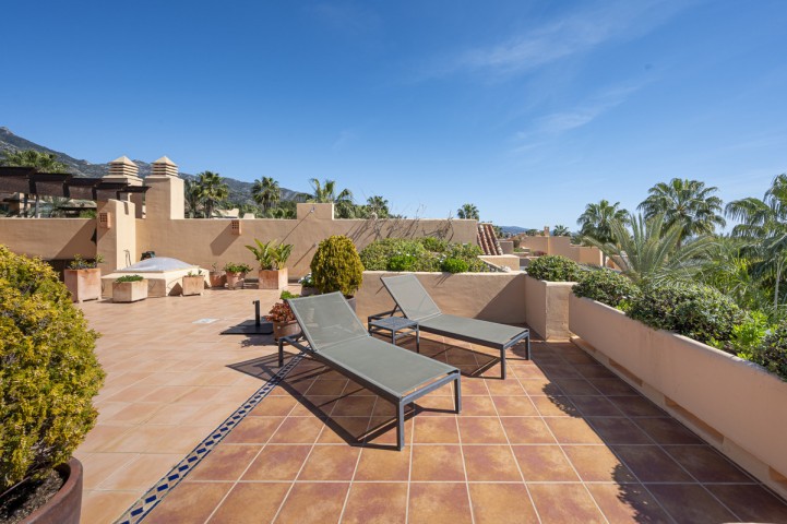 Penthouse in The Golden Mile