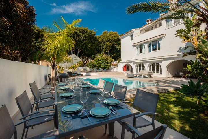 6 Bedroom Villa in Costabella