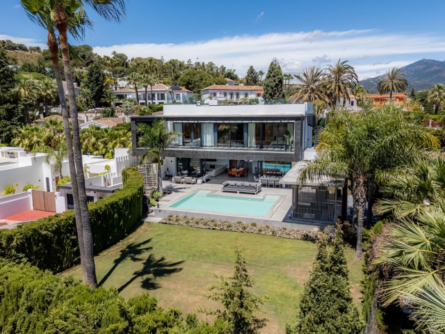 4 Bedroom Villa in Nueva Andalucía