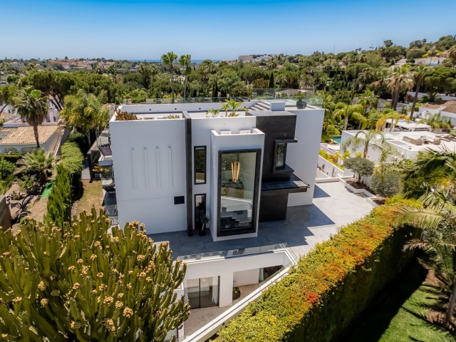 4 Bedroom Villa in Nueva Andalucía