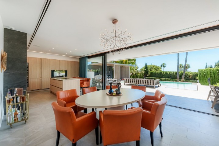 4 Bedroom Villa in Nueva Andalucía