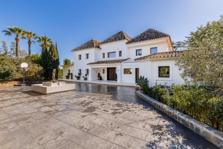 9 Bedroom Villa in Benahavís