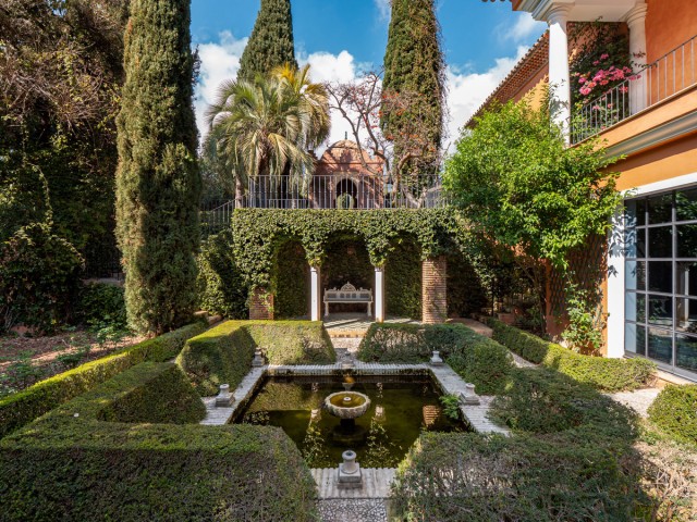 5 Bedroom Villa in The Golden Mile