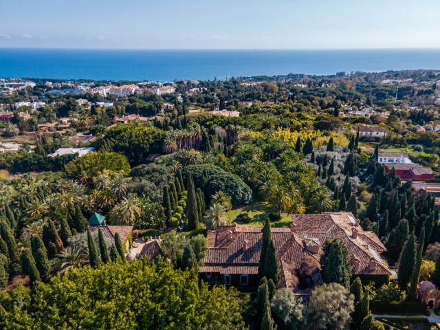 5 Bedroom Villa in The Golden Mile