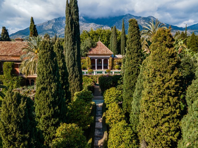 5 Bedroom Villa in The Golden Mile