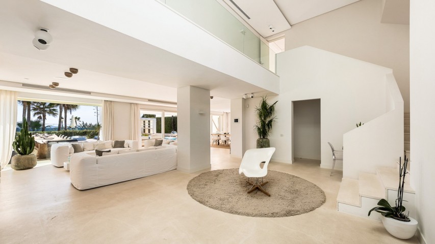 6 Bedroom Villa in The Golden Mile