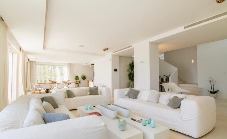 6 Bedroom Villa in The Golden Mile