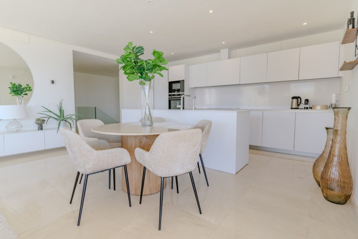 4 Bedroom Apartment in Nueva Andalucía