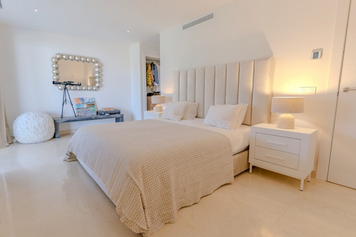 4 Bedroom Apartment in Nueva Andalucía