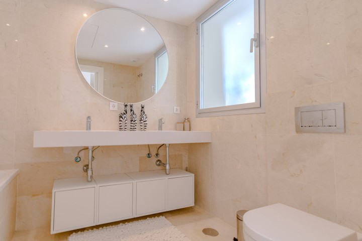 4 Bedroom Apartment in Nueva Andalucía