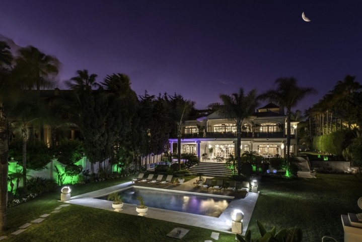 10 Bedroom Villa in Puerto Banús