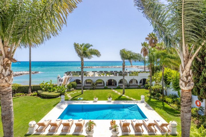 10 Bedroom Villa in Puerto Banús