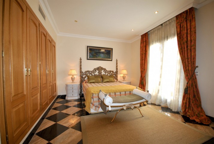 3 Bedroom Apartment in Puerto Banús