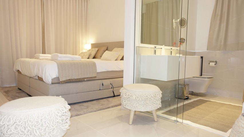 Ático con 3 Dormitorios  en Benahavís