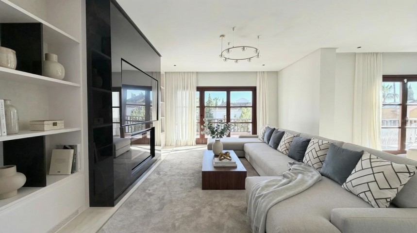 6 Bedroom Villa in The Golden Mile