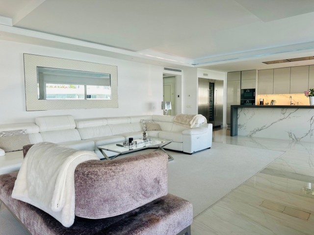 6 Bedroom Apartment in Puerto Banús