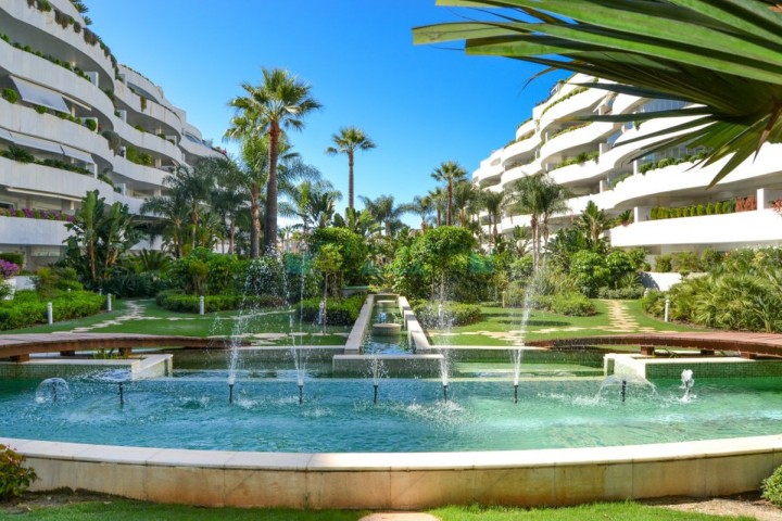 6 Bedroom Apartment in Puerto Banús