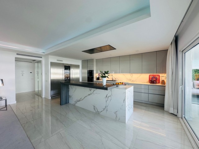 6 Bedroom Apartment in Puerto Banús