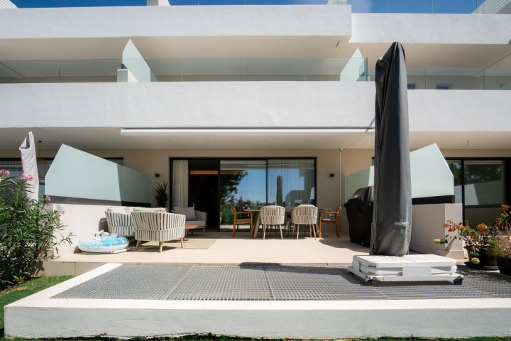 Maison mitoyenne avec 4 Chambres à Elviria
