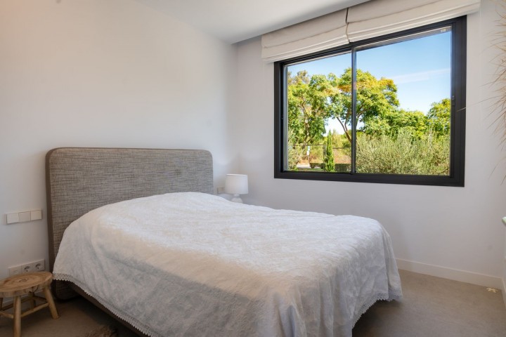 Maison mitoyenne avec 4 Chambres à Elviria