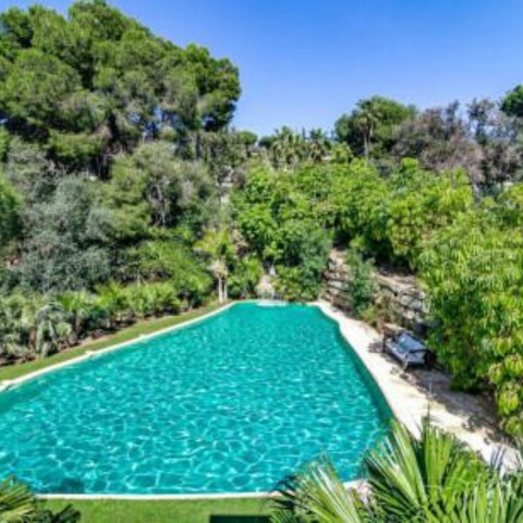 Villa avec 5 Chambres  à Marbella