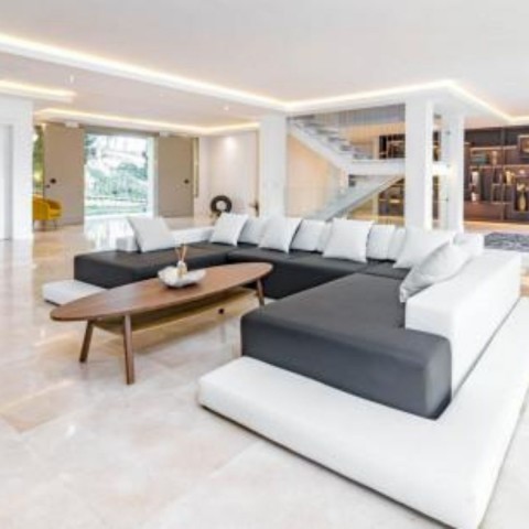 Villa avec 5 Chambres  à Marbella