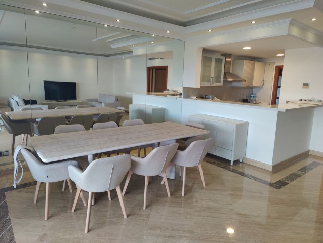 3 Bedroom Apartment in Marbella