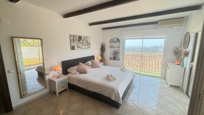 4 Bedroom Villa in Istán
