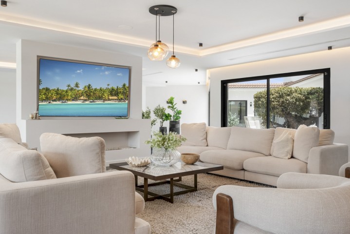 6 Bedroom Villa in Nueva Andalucía