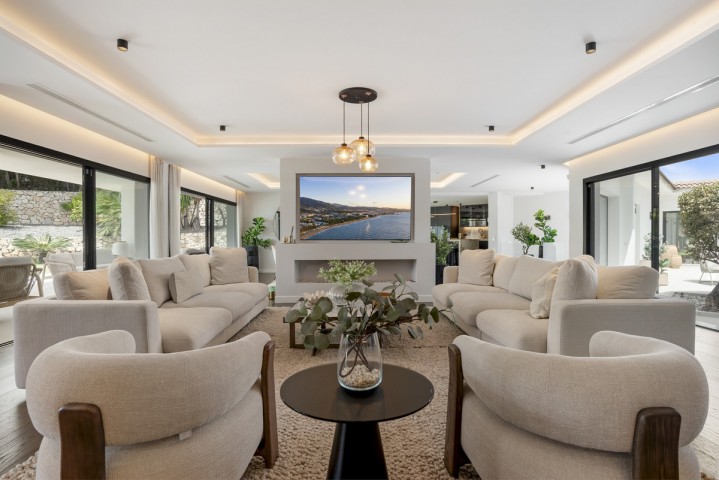 6 Bedroom Villa in Nueva Andalucía