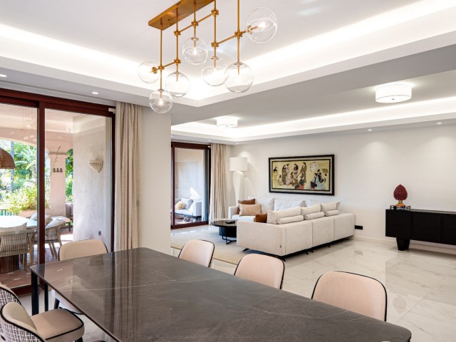 5 Bedroom Townhouse in Nueva Andalucía