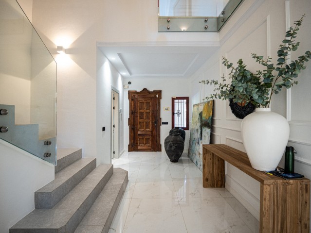 5 Bedroom Townhouse in Nueva Andalucía