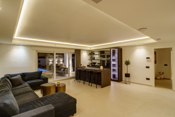 6 Bedroom Villa in Nueva Andalucía