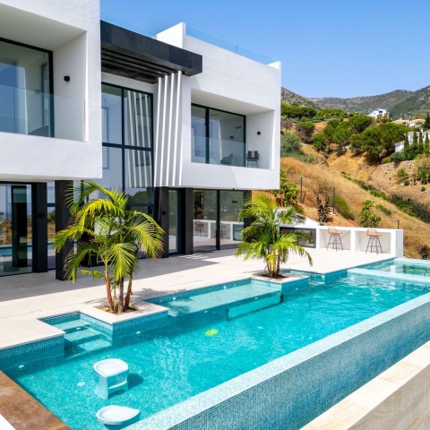 5 Bedroom Villa in Mijas