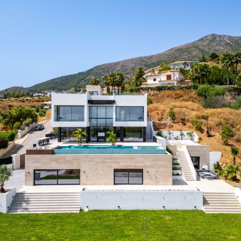 5 Bedroom Villa in Mijas