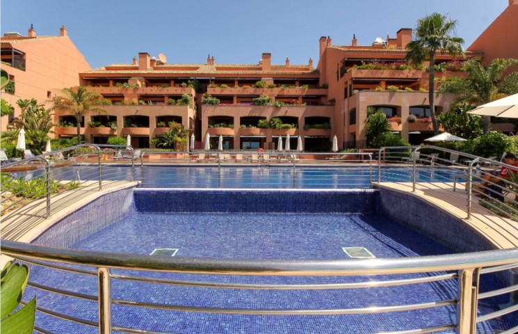 2 Bedroom Apartment in Puerto Banús